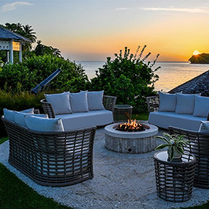 300x300HalcyonBeachoutside